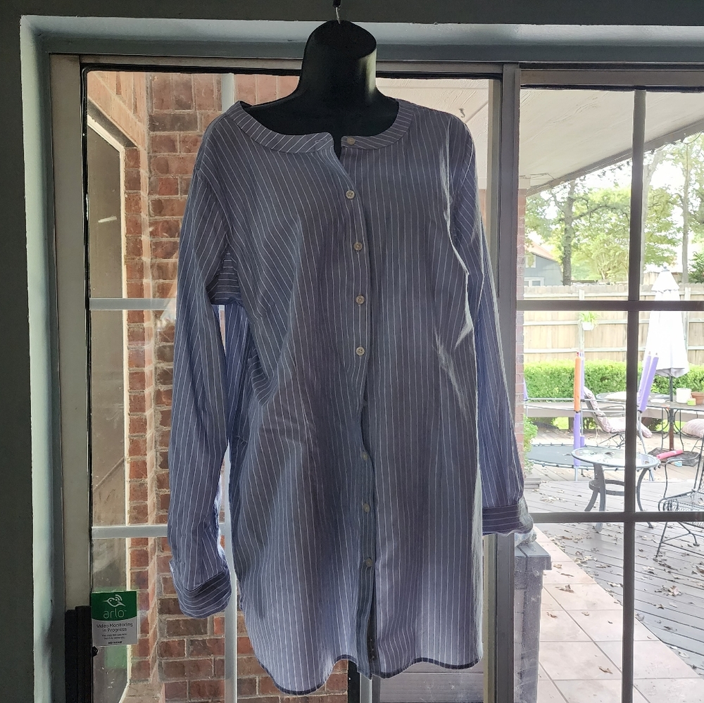 Duluth button up tunic, blue pinstripe